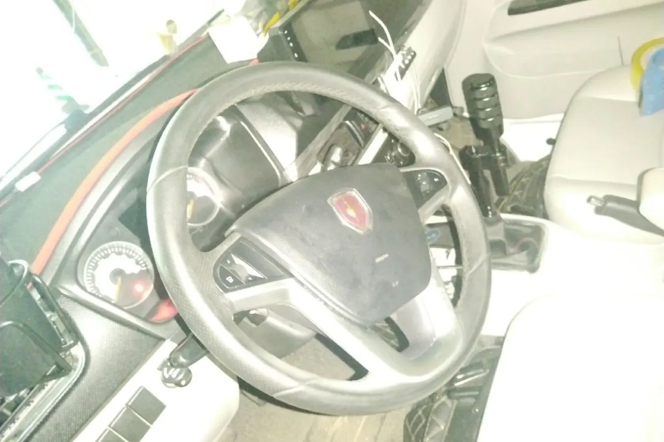 2021 JinBei New Sea Lion S 1.5L 102HP L4 5MT,autocango,china used car exporter,china ev exporter,chinese used car exporter,chinese used ev exporter