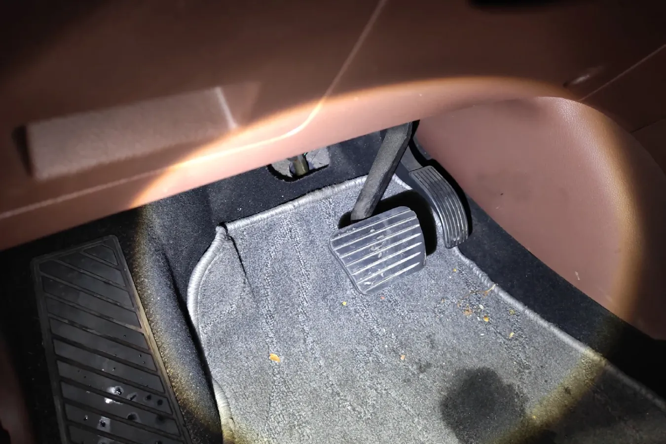 2016 DongFeng Forthing SX6 1.6L 122HP L4 CVT,autocango,china used car exporter,china ev exporter,chinese used car exporter,chinese used ev exporter