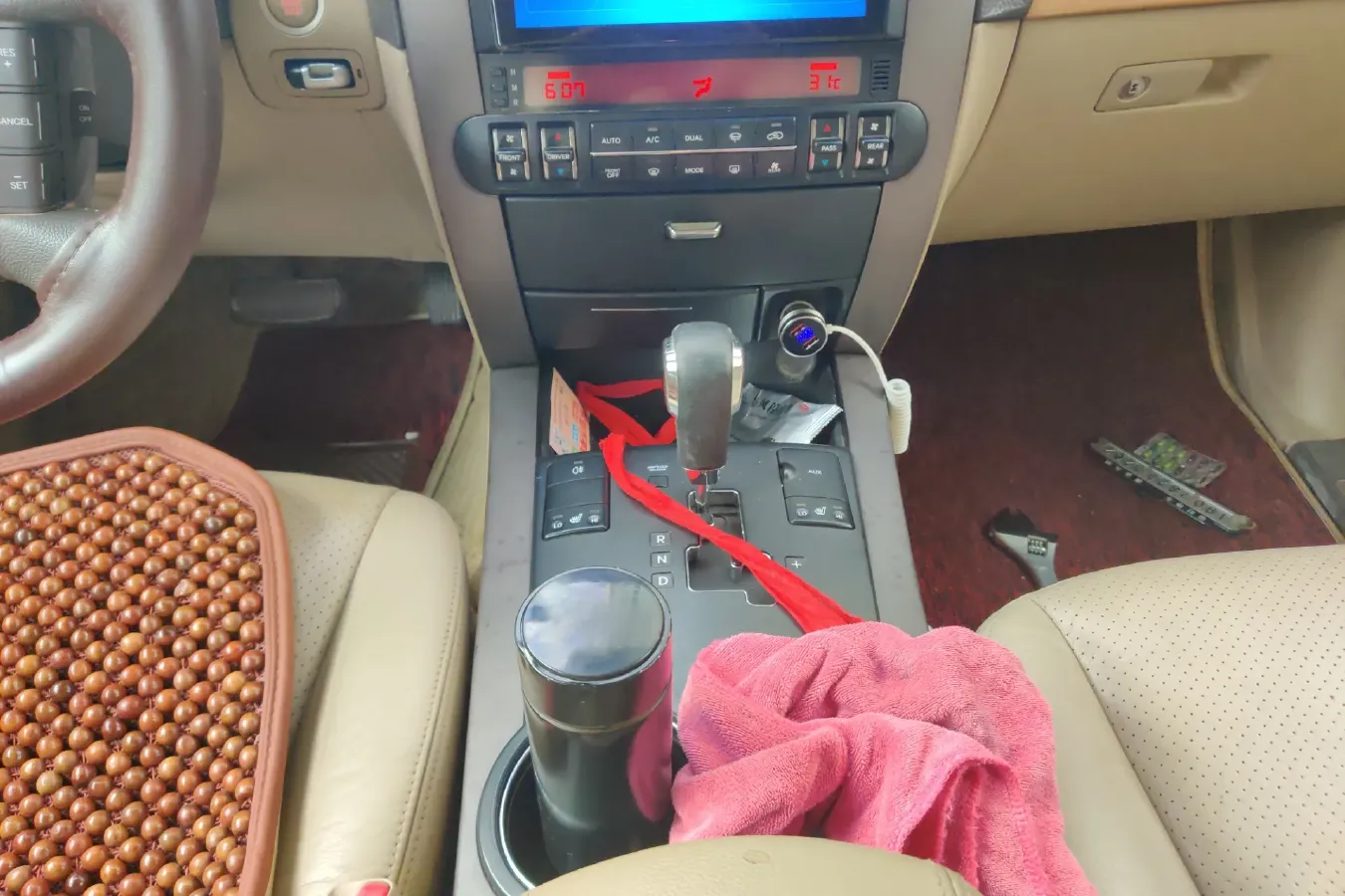 2008 Kia Borrego 3.8L 274HP V6 5AT,autocango,china used car exporter,china ev exporter,chinese used car exporter,chinese used ev exporter