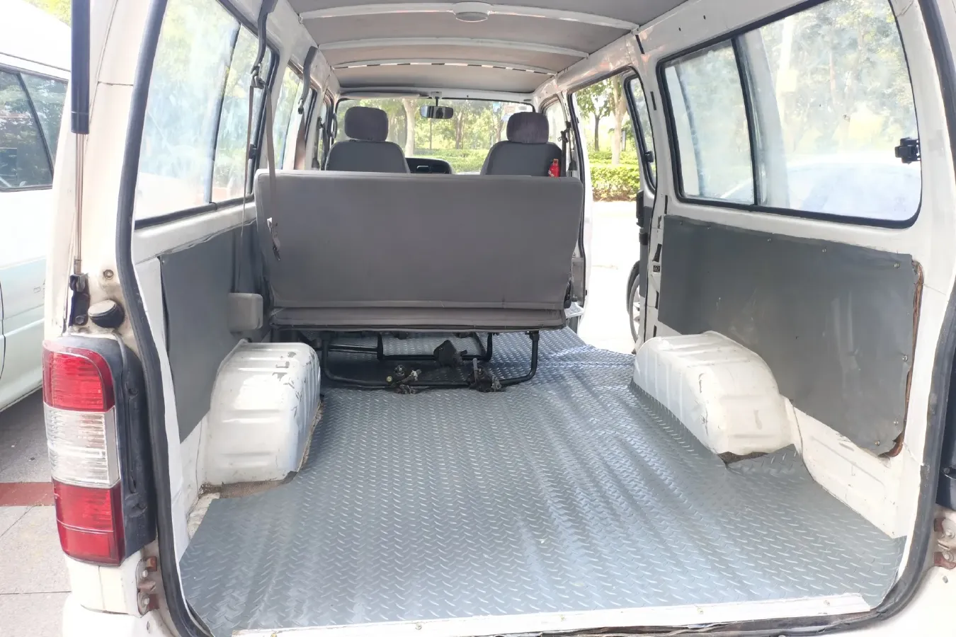 2014 JinBei Sea Lion 2.0L 102HP L4 5MT,autocango,china used car exporter,china ev exporter,chinese used car exporter,chinese used ev exporter