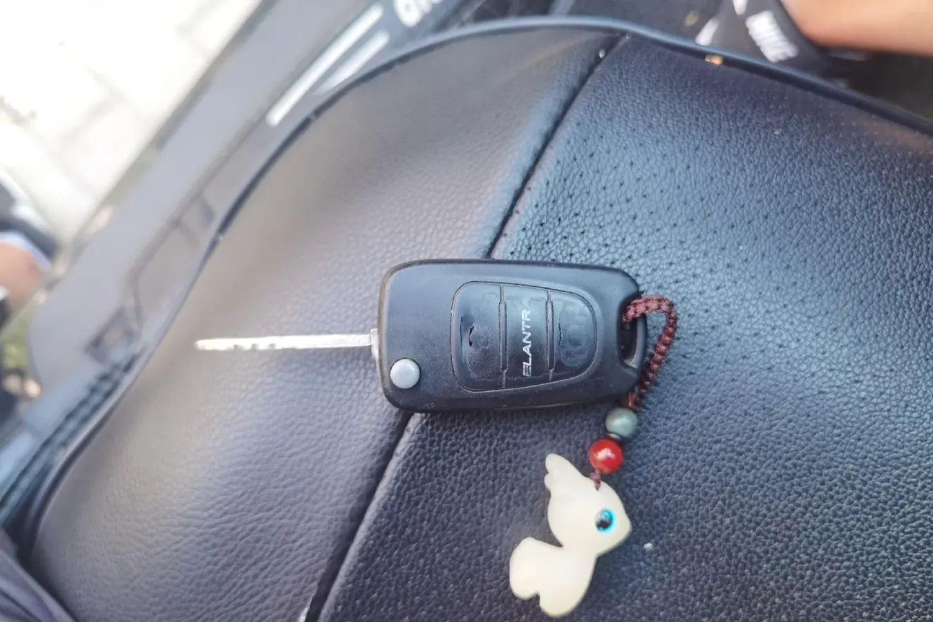 2011 Hyundai Celesta 1.6L 123HP L4 5MT,autocango,china used car exporter,china ev exporter,chinese used car exporter,chinese used ev exporter