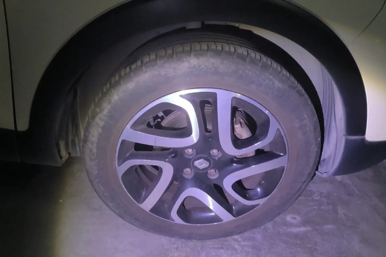 2015 Renault  Captur 1.2T 116HP L4 6DCT,autocango,china used car exporter,china ev exporter,chinese used car exporter,chinese used ev exporter