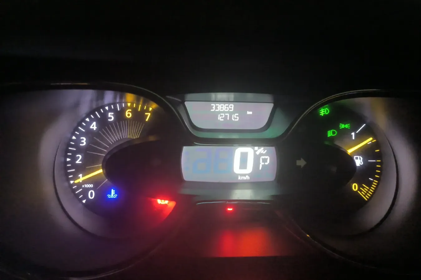 2015 Renault  Captur 1.2T 116HP L4 6DCT,autocango,china used car exporter,china ev exporter,chinese used car exporter,chinese used ev exporter