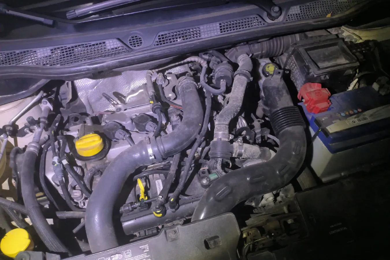 2015 Renault  Captur 1.2T 116HP L4 6DCT,autocango,china used car exporter,china ev exporter,chinese used car exporter,chinese used ev exporter