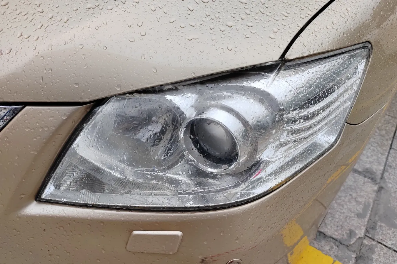 2010 Toyota Camry 2.4L 167HP L4 5AT,autocango,china used car exporter,china ev exporter,chinese used car exporter,chinese used ev exporter