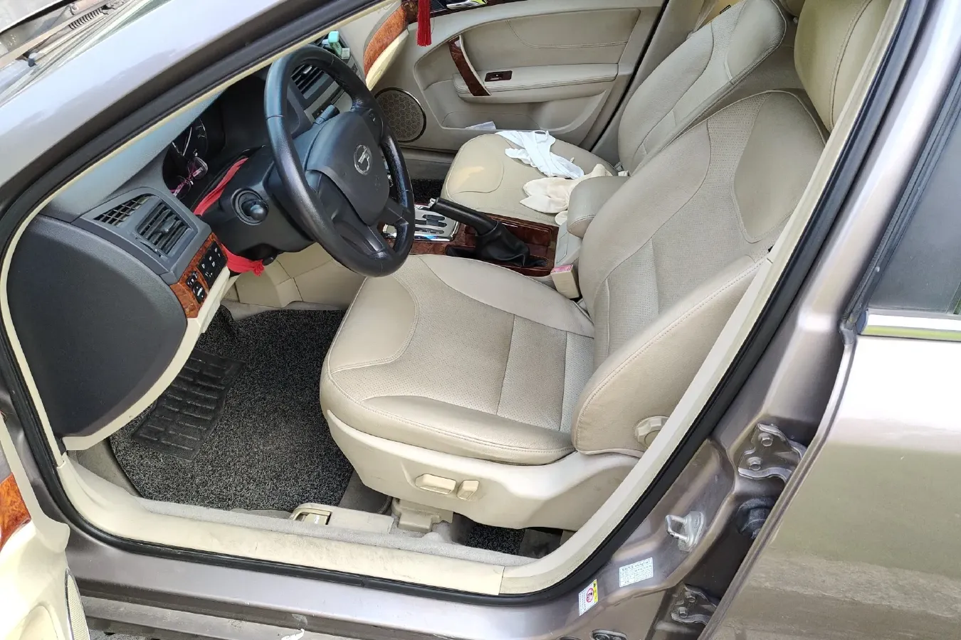 2012 GAC Trumpchi GA5 2.0L 150HP L4 5AT,autocango,china used car exporter,china ev exporter,chinese used car exporter,chinese used ev exporter