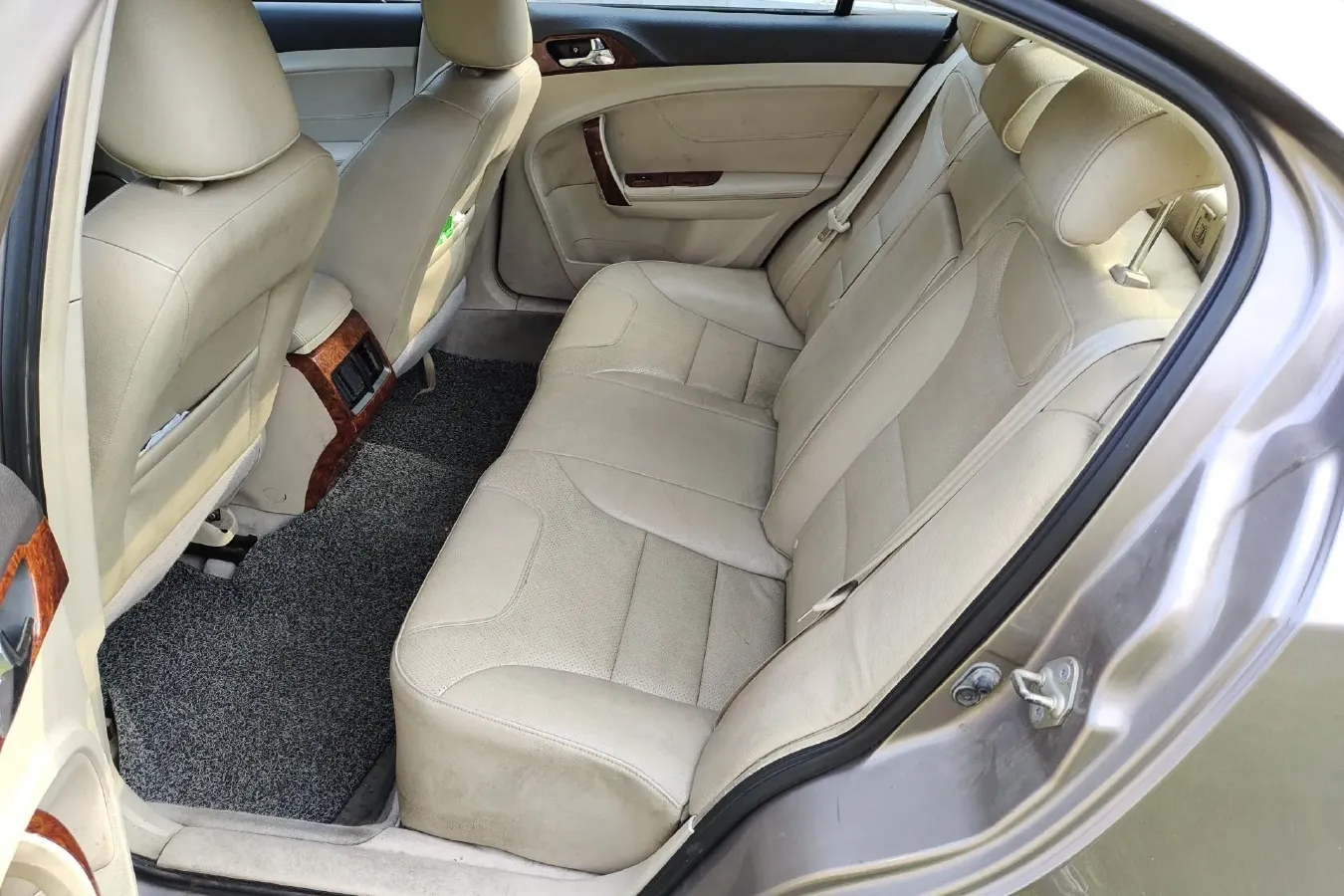 2012 GAC Trumpchi GA5 2.0L 150HP L4 5AT,autocango,china used car exporter,china ev exporter,chinese used car exporter,chinese used ev exporter