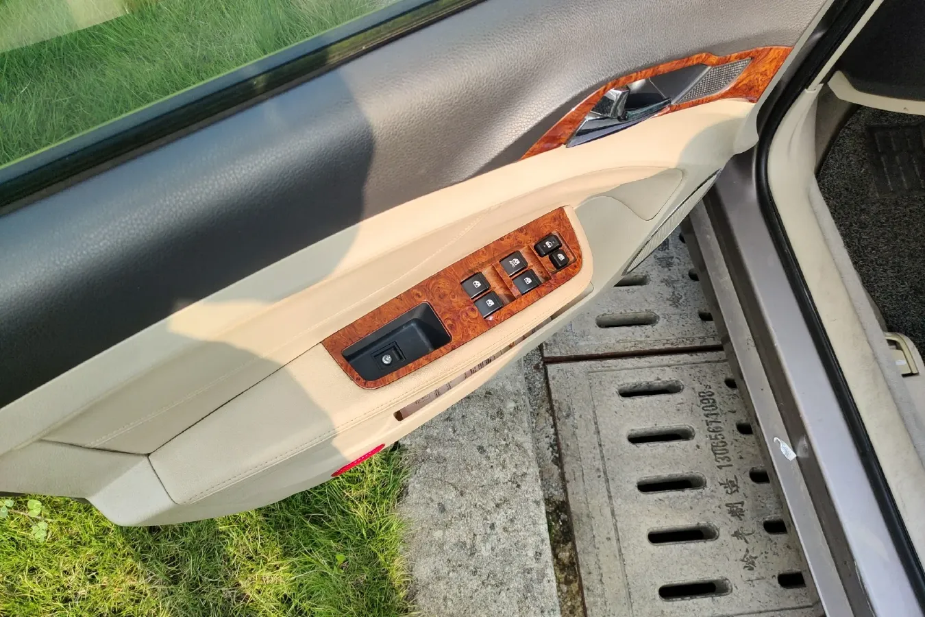 2012 GAC Trumpchi GA5 2.0L 150HP L4 5AT,autocango,china used car exporter,china ev exporter,chinese used car exporter,chinese used ev exporter