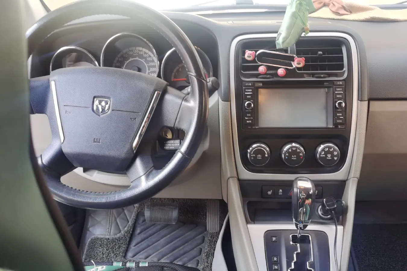 2011 Dodge Caliber 2.0L 156HP L4 CVT,autocango,china used car exporter,china ev exporter,chinese used car exporter,chinese used ev exporter