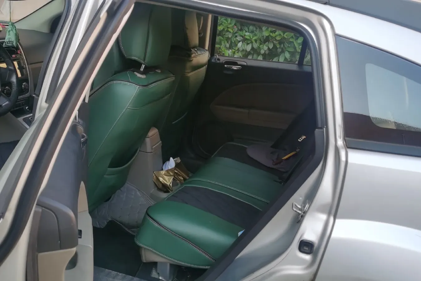 2011 Dodge Caliber 2.0L 156HP L4 CVT,autocango,china used car exporter,china ev exporter,chinese used car exporter,chinese used ev exporter