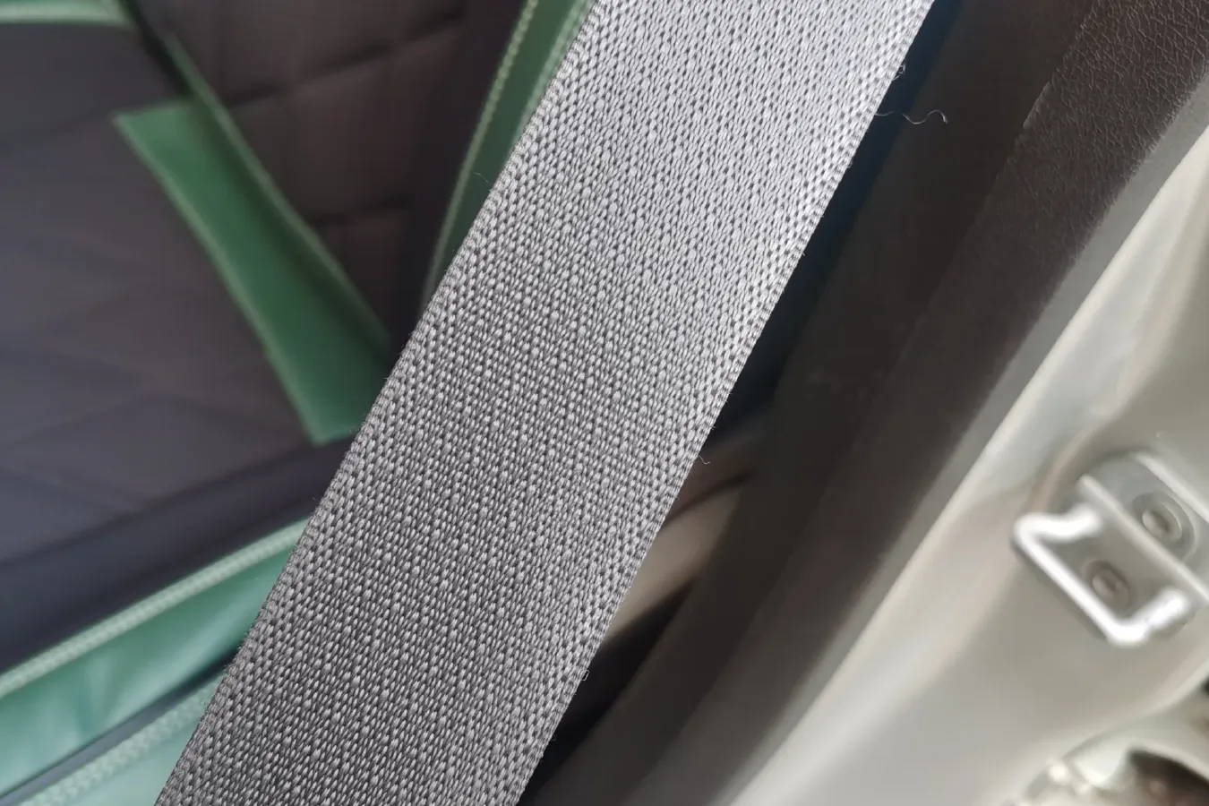 2011 Dodge Caliber 2.0L 156HP L4 CVT,autocango,china used car exporter,china ev exporter,chinese used car exporter,chinese used ev exporter