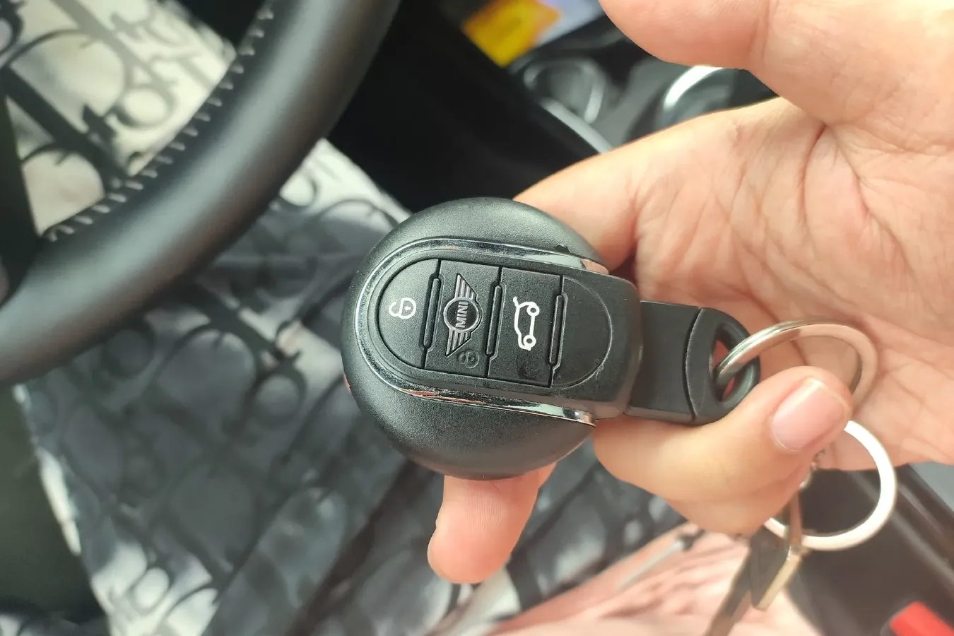 2021 MINI JCW CLUBMAN 2.0T 272HP L4 8AT,autocango,china used car exporter,china ev exporter,chinese used car exporter,chinese used ev exporter