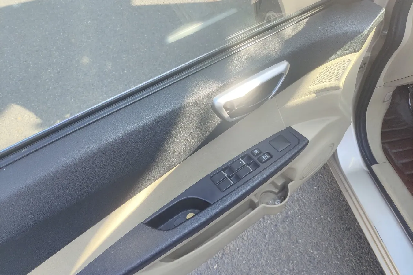 2013 Soueast V6 1.5L 120HP L4 5MT,autocango,china used car exporter,china ev exporter,chinese used car exporter,chinese used ev exporter