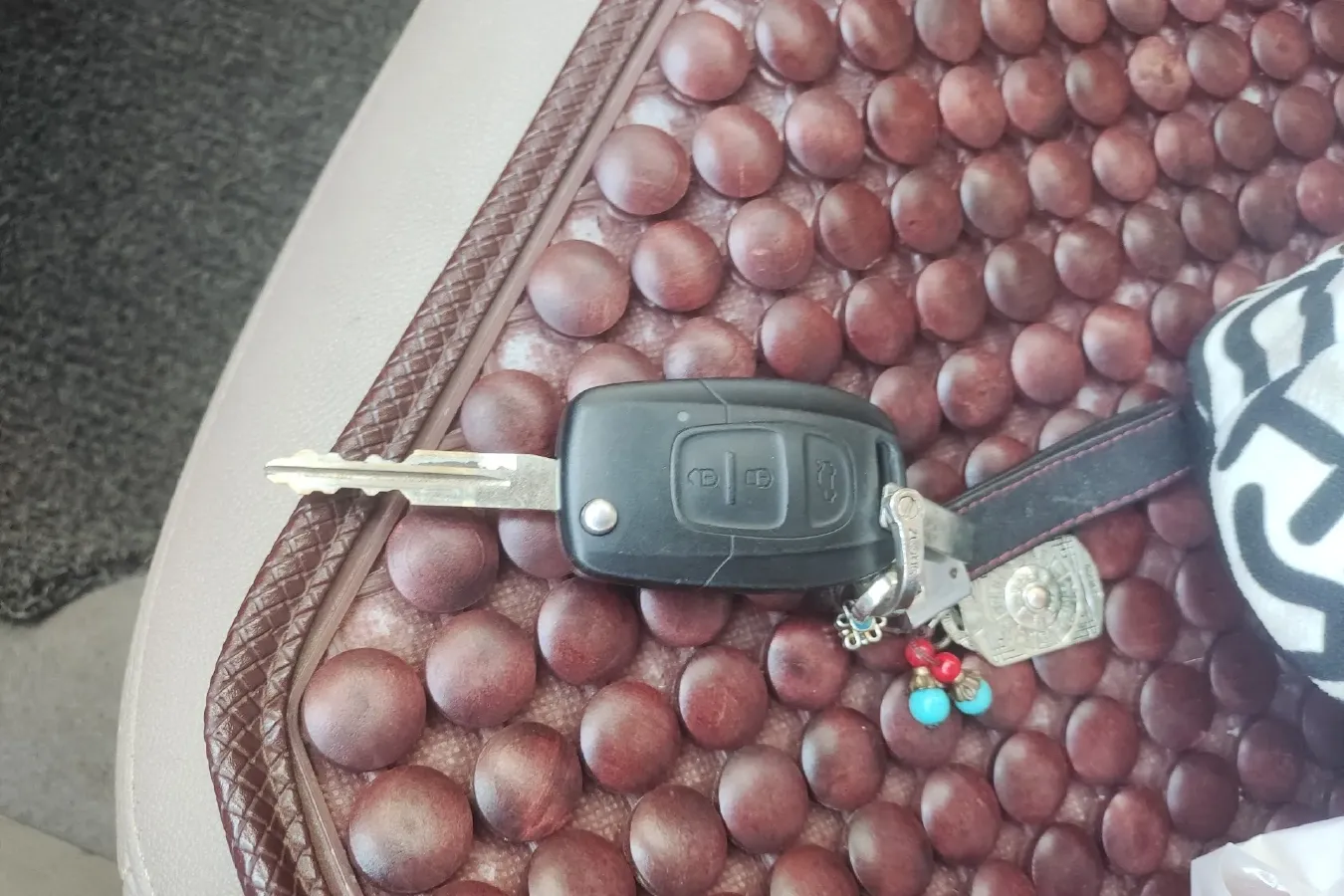 2013 Soueast V6 1.5L 120HP L4 5MT,autocango,china used car exporter,china ev exporter,chinese used car exporter,chinese used ev exporter