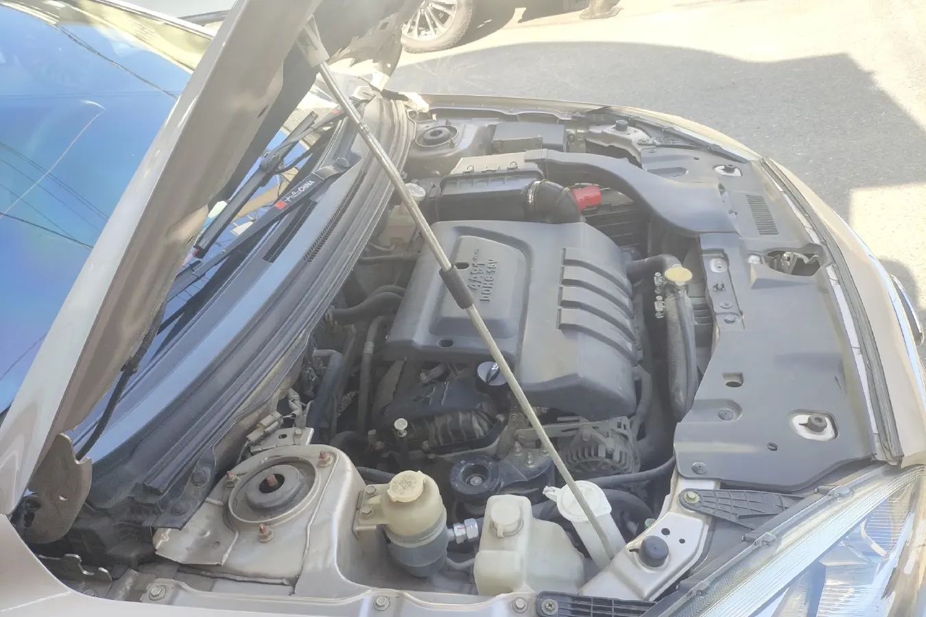 2013 Soueast V6 1.5L 120HP L4 5MT,autocango,china used car exporter,china ev exporter,chinese used car exporter,chinese used ev exporter