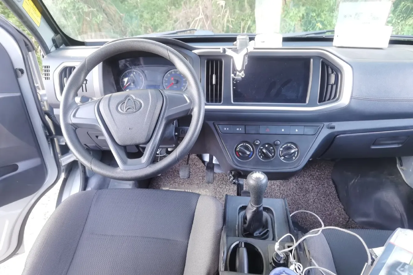 2021 ChangAn Kaicene ShenQi T30 1.6L 122HP L4 5MT,autocango,china used car exporter,china ev exporter,chinese used car exporter,chinese used ev exporter