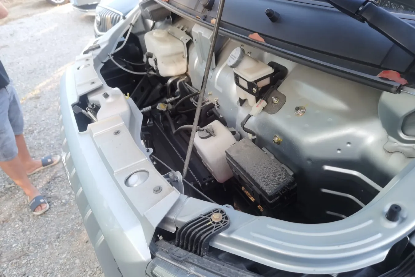 2021 ChangAn Kaicene ShenQi T30 1.6L 122HP L4 5MT,autocango,china used car exporter,china ev exporter,chinese used car exporter,chinese used ev exporter