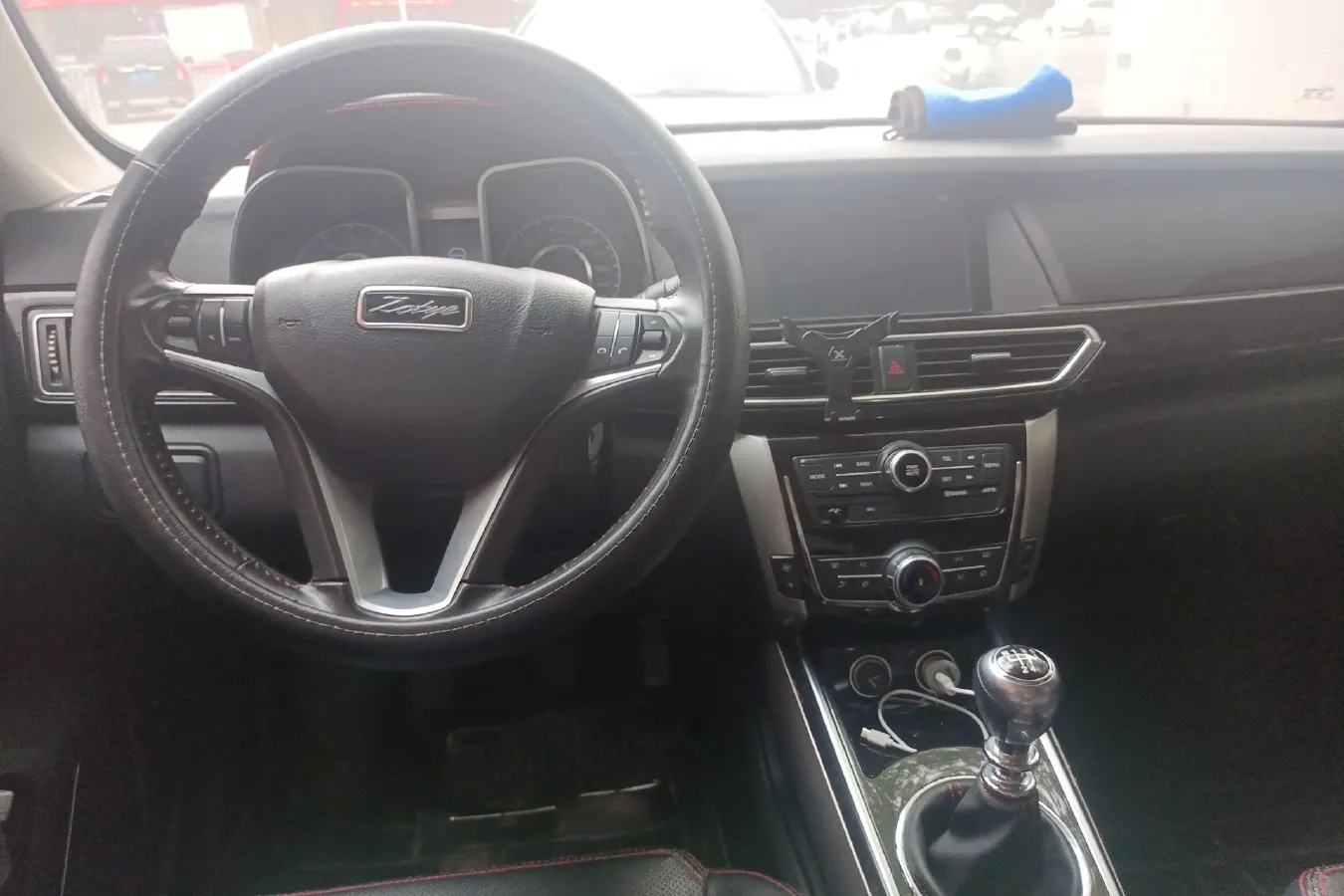 2015 Zotye Damy X5 1.5T 150HP L4 5MT,autocango,china used car exporter,china ev exporter,chinese used car exporter,chinese used ev exporter