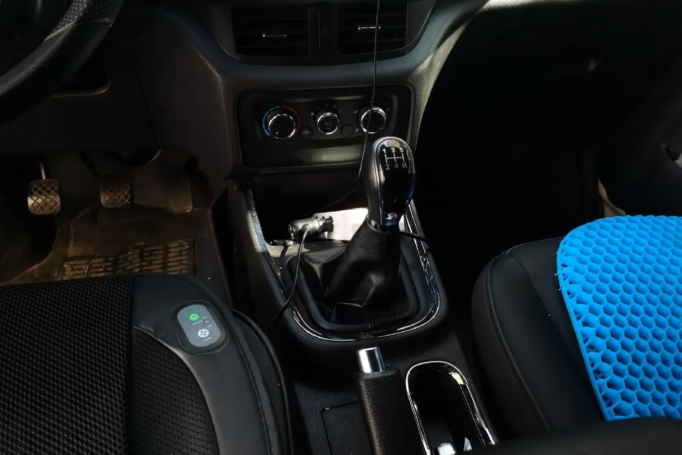 2023 JinBei Golden Sea Lion 1.5L 112HP L4 5MT,autocango,china used car exporter,china ev exporter,chinese used car exporter,chinese used ev exporter