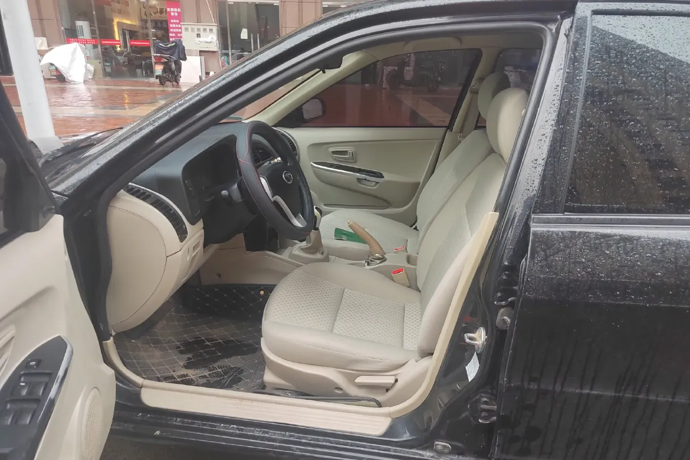 2014 Soueast V3 1.5L 120HP L4 5MT,autocango,china used car exporter,china ev exporter,chinese used car exporter,chinese used ev exporter