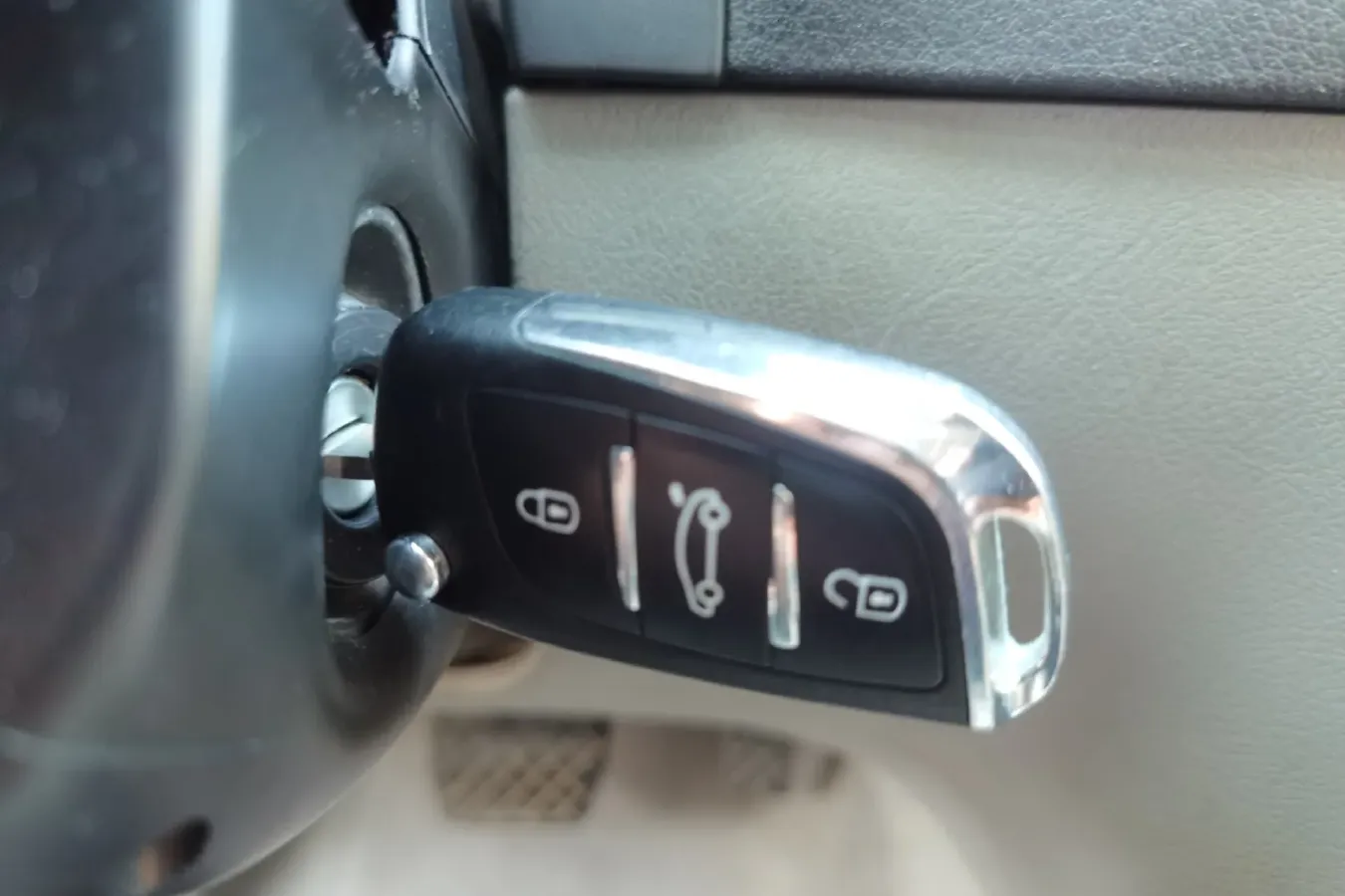 2006 Volkswagen Bora Classic 1.6L 100HP L4 4AT,autocango,china used car exporter,china ev exporter,chinese used car exporter,chinese used ev exporter