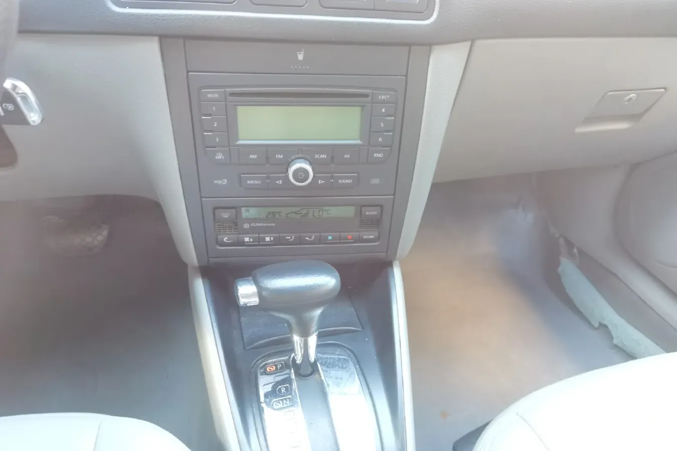 2006 Volkswagen Bora Classic 1.6L 100HP L4 4AT,autocango,china used car exporter,china ev exporter,chinese used car exporter,chinese used ev exporter