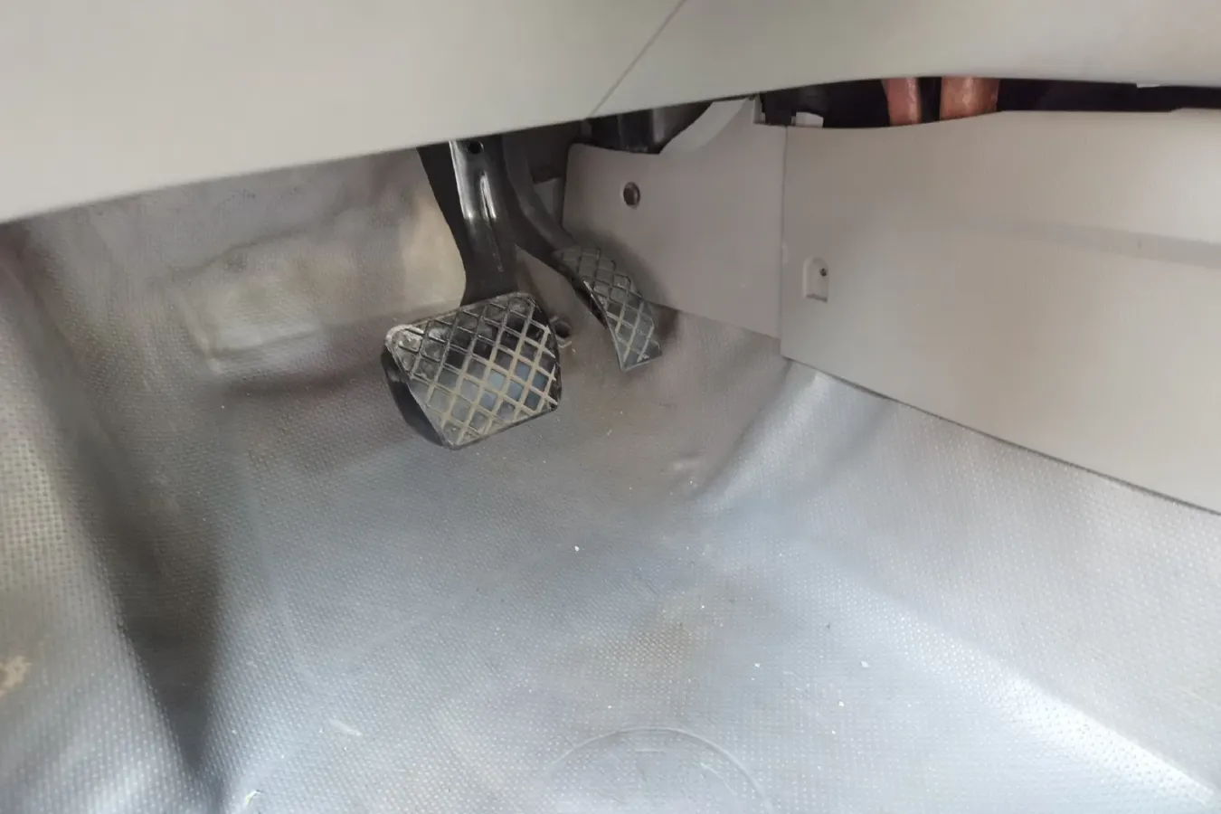 2006 Volkswagen Bora Classic 1.6L 100HP L4 4AT,autocango,china used car exporter,china ev exporter,chinese used car exporter,chinese used ev exporter