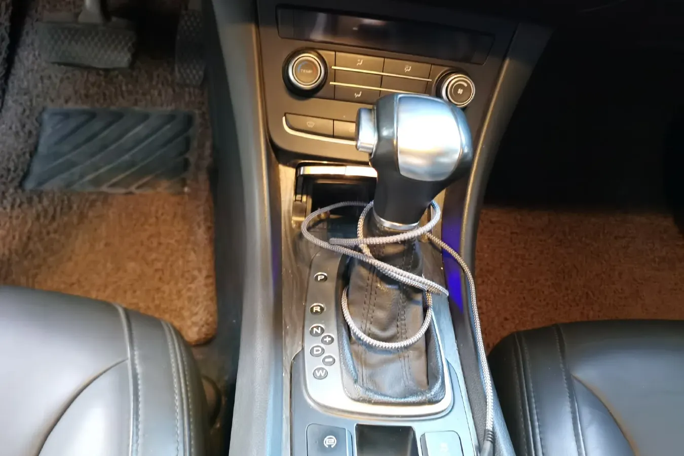 2014 Roewe 550 1.8L 133HP L4 6DCT,autocango,china used car exporter,china ev exporter,chinese used car exporter,chinese used ev exporter