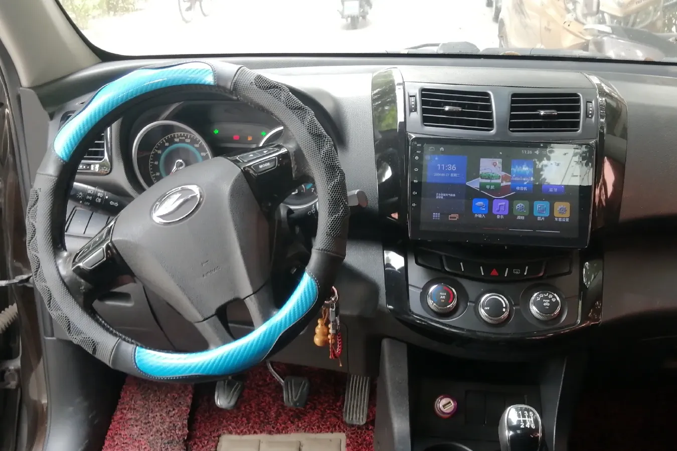 2013 Landwind X5 2.0T 190HP L4 6MT,autocango,china used car exporter,china ev exporter,chinese used car exporter,chinese used ev exporter