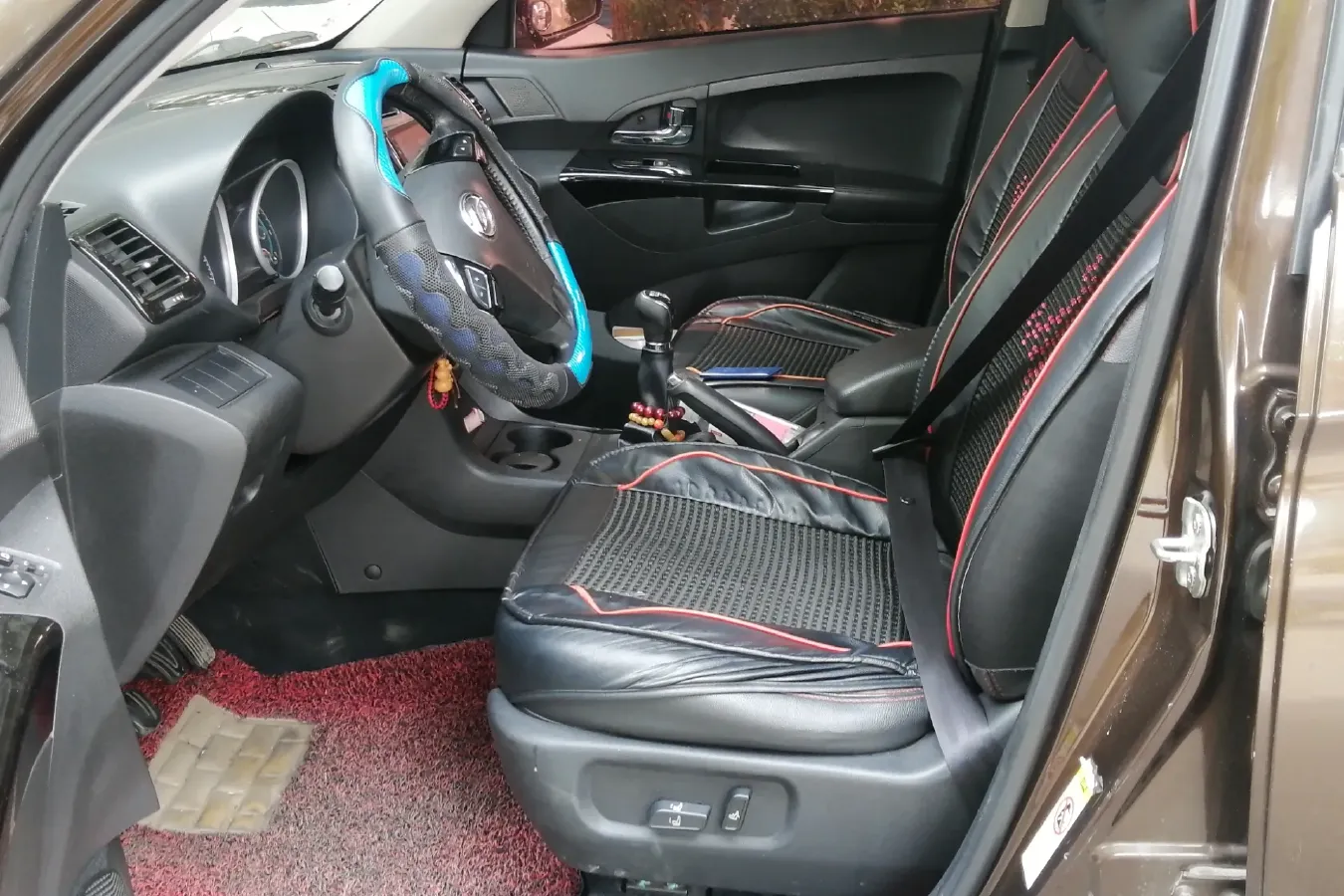 2013 Landwind X5 2.0T 190HP L4 6MT,autocango,china used car exporter,china ev exporter,chinese used car exporter,chinese used ev exporter