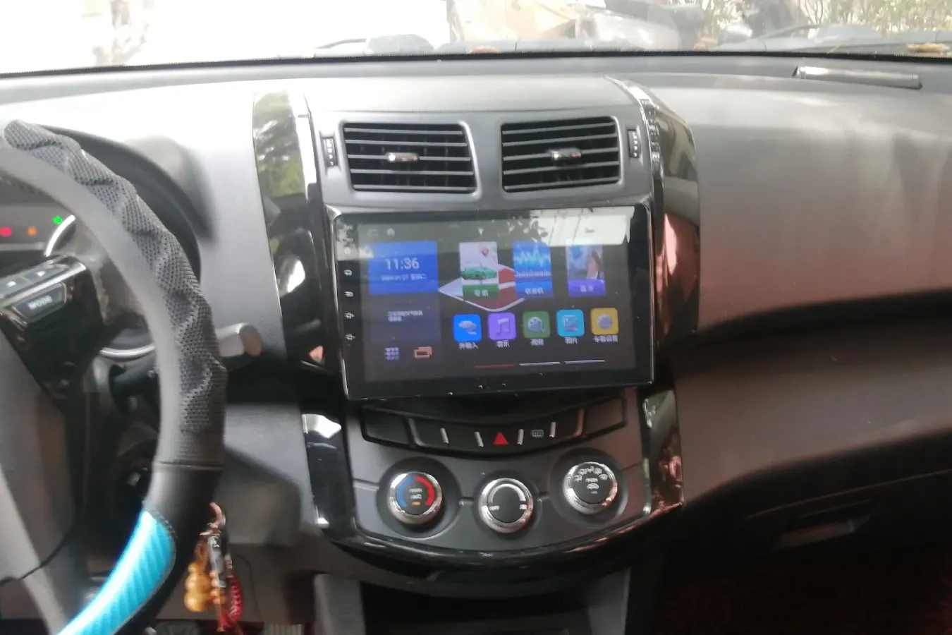 2013 Landwind X5 2.0T 190HP L4 6MT,autocango,china used car exporter,china ev exporter,chinese used car exporter,chinese used ev exporter