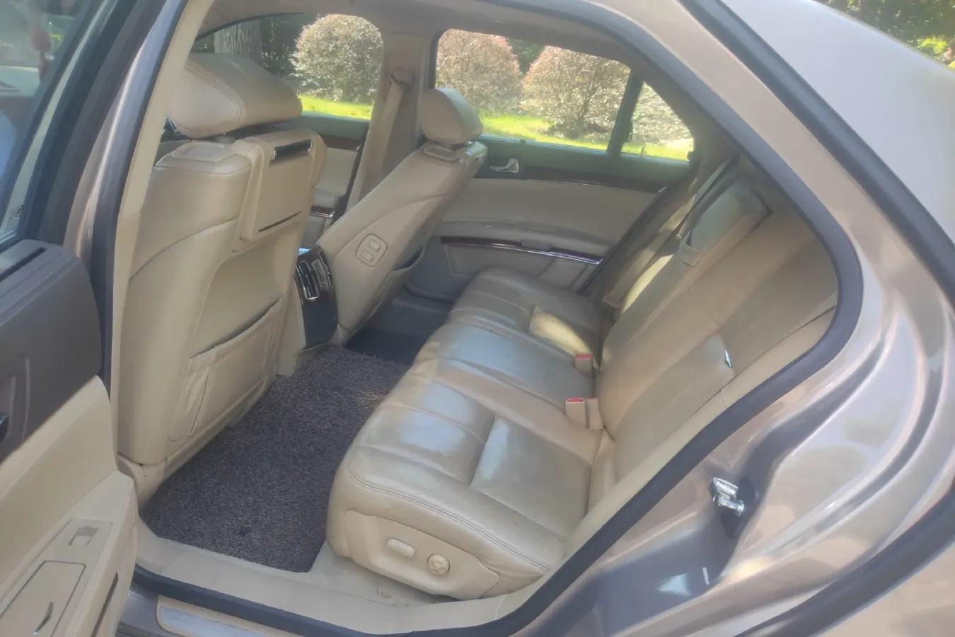 2011 Cadillac SLS 2.0T 262HP L4 6AT,autocango,china used car exporter,china ev exporter,chinese used car exporter,chinese used ev exporter