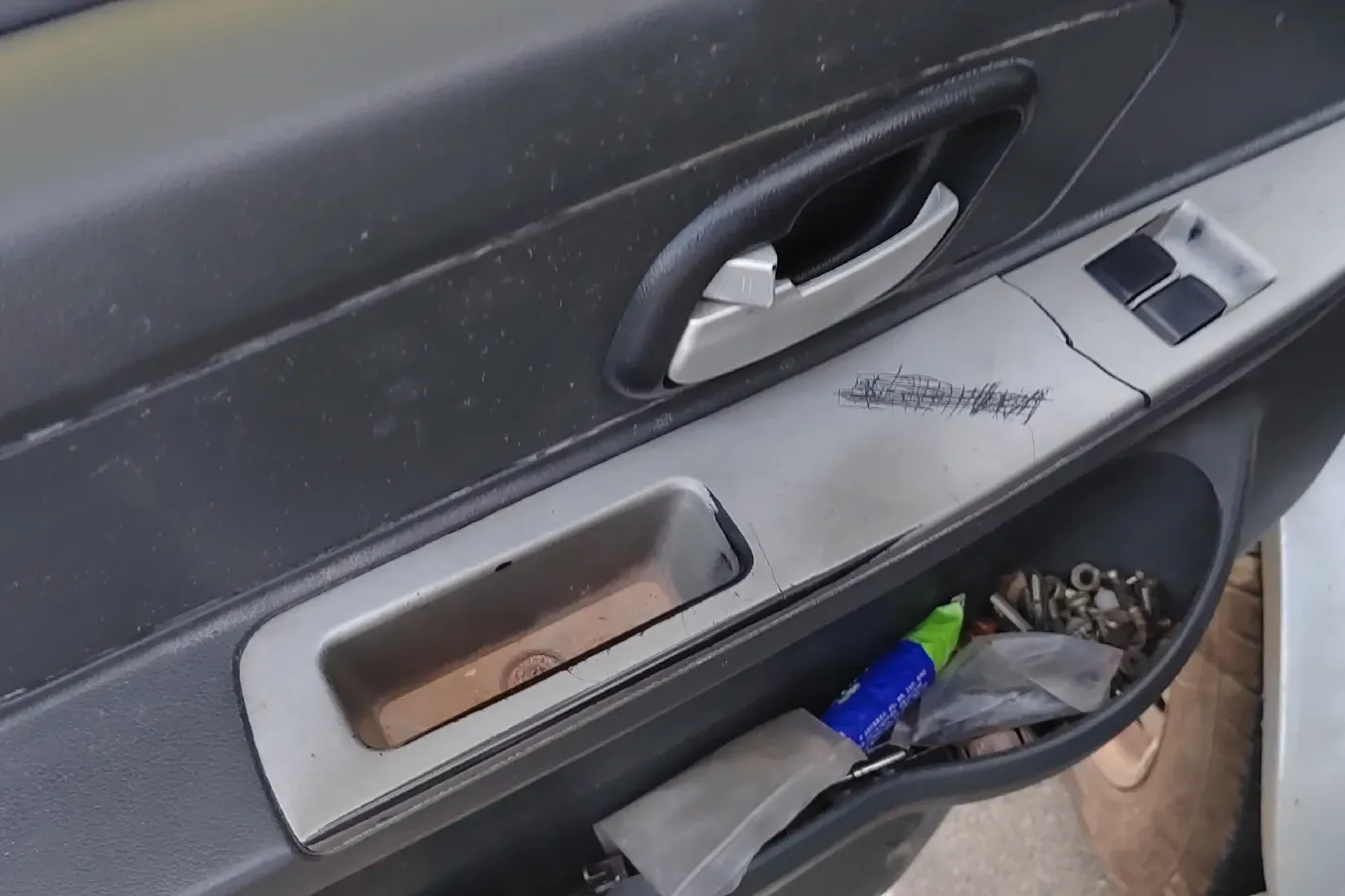 2018 DongFeng DFSK C32 1.5L 112HP L4 5MT,autocango,china used car exporter,china ev exporter,chinese used car exporter,chinese used ev exporter