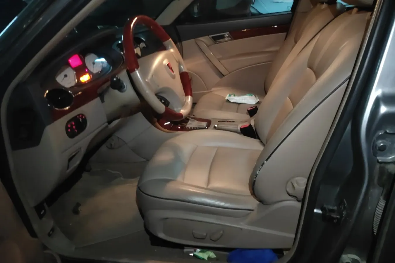 2009 Roewe 750 1.8T 160HP L4 5AT,autocango,china used car exporter,china ev exporter,chinese used car exporter,chinese used ev exporter