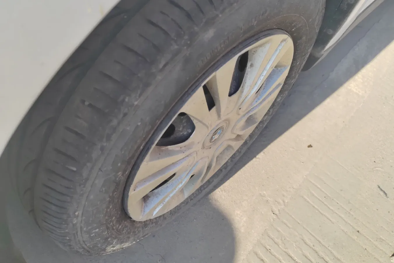 2012 Venucia R50 1.6L 117HP L4 5MT,autocango,china used car exporter,china ev exporter,chinese used car exporter,chinese used ev exporter