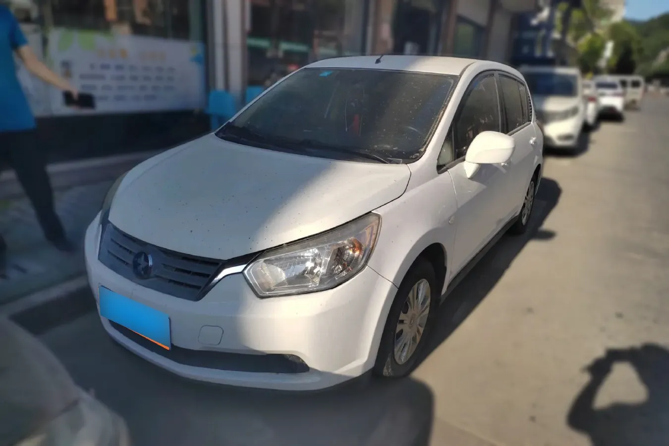 2012 Venucia R50 1.6L 117HP L4 5MT,autocango,china used car exporter,china ev exporter,chinese used car exporter,chinese used ev exporter
