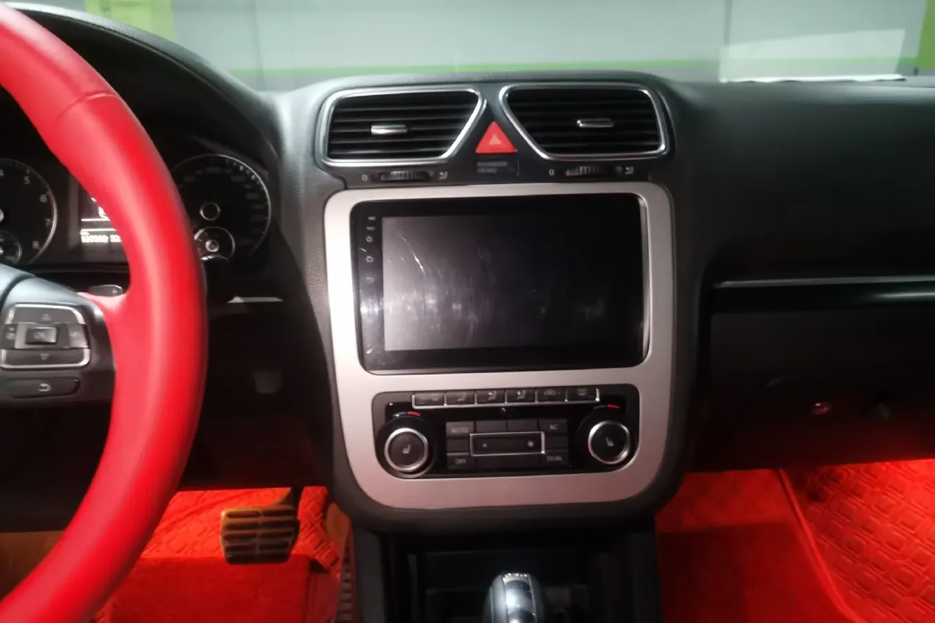 2011 Volkswagen Eos 2.0T 211HP L4 6DCT,autocango,china used car exporter,china ev exporter,chinese used car exporter,chinese used ev exporter