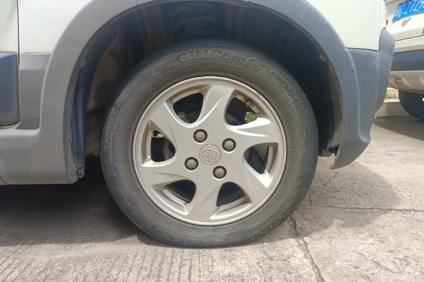 2013 FAW Senia S80 1.5L 109HP L4 5MT,autocango,china used car exporter,china ev exporter,chinese used car exporter,chinese used ev exporter