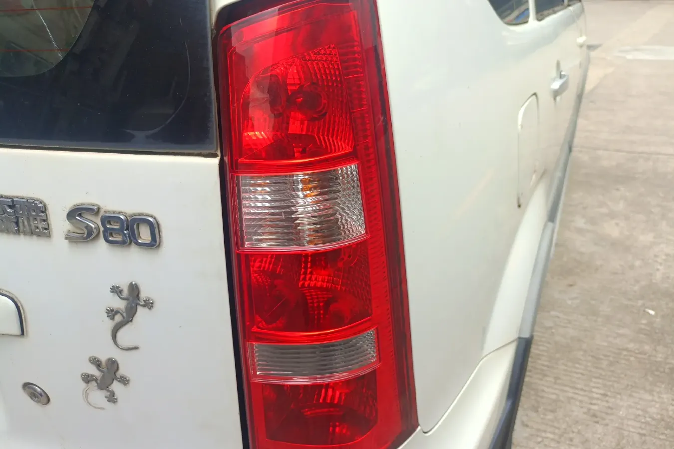 2013 FAW Senia S80 1.5L 109HP L4 5MT,autocango,china used car exporter,china ev exporter,chinese used car exporter,chinese used ev exporter