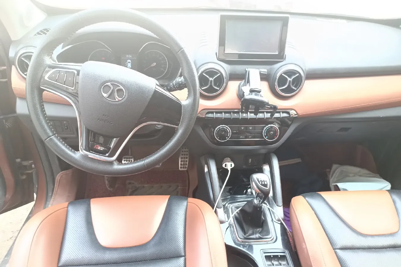 2016 BeiJing Auto Senova X35 1.5L 116HP L4 5MT,autocango,china used car exporter,china ev exporter,chinese used car exporter,chinese used ev exporter