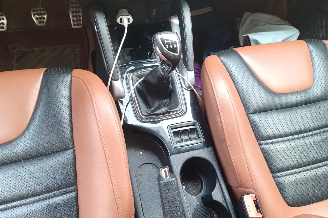 2016 BeiJing Auto Senova X35 1.5L 116HP L4 5MT,autocango,china used car exporter,china ev exporter,chinese used car exporter,chinese used ev exporter