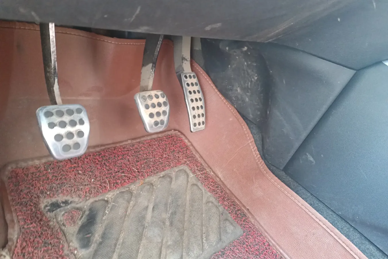 2016 BeiJing Auto Senova X35 1.5L 116HP L4 5MT,autocango,china used car exporter,china ev exporter,chinese used car exporter,chinese used ev exporter