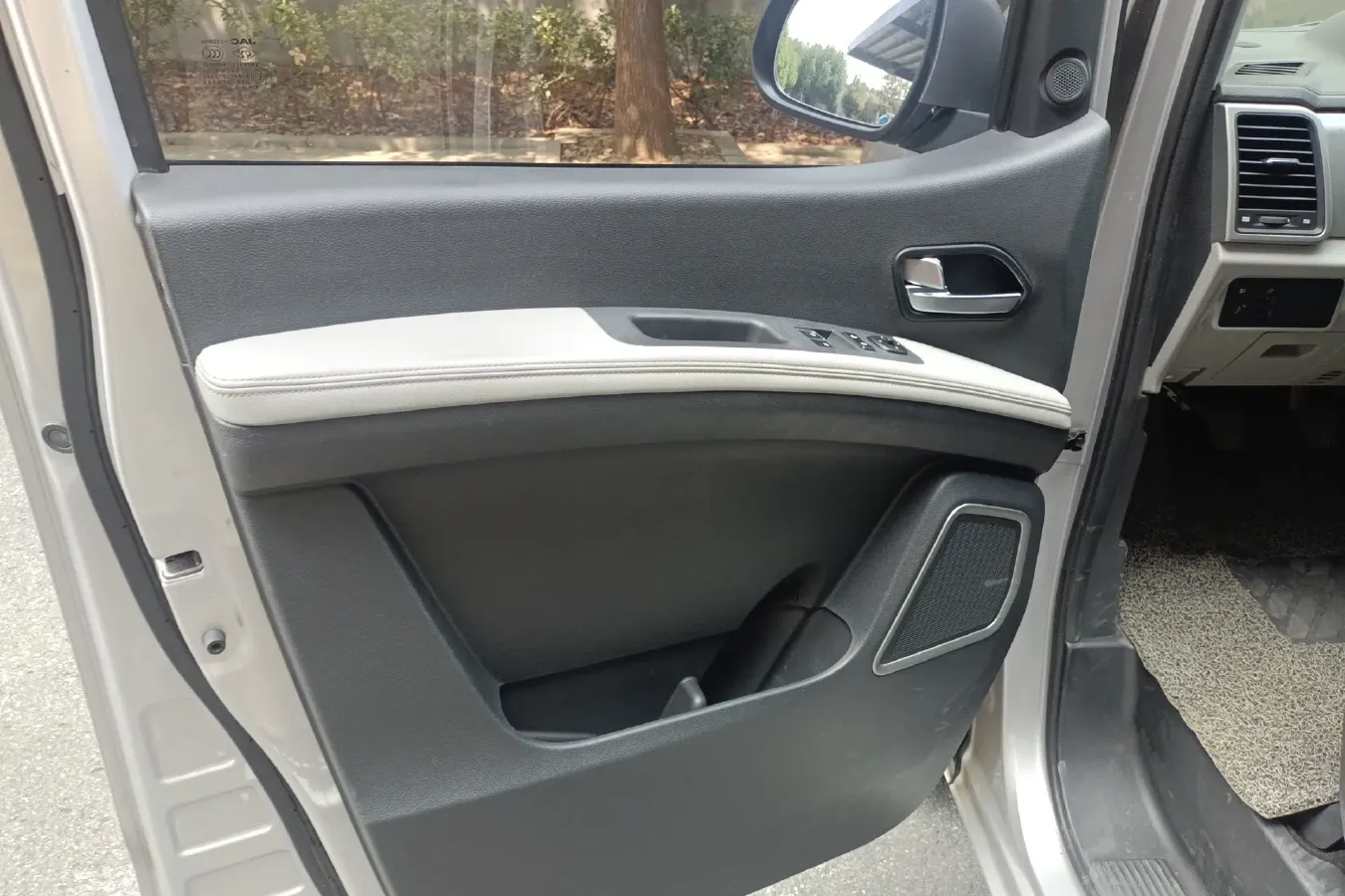 2019 JAC Refine M4 2.0L 144HP L4 5MT,autocango,china used car exporter,china ev exporter,chinese used car exporter,chinese used ev exporter