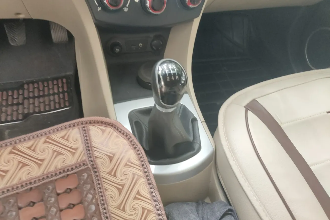 2013 JAC HeYue A30 1.5L 113HP L4 5MT,autocango,china used car exporter,china ev exporter,chinese used car exporter,chinese used ev exporter