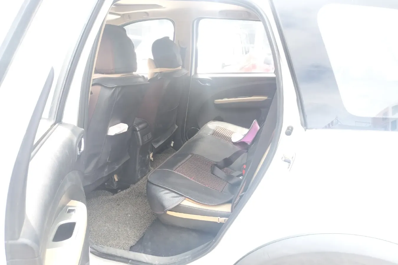 2015 DongFeng Forthing Joyear X3 1.5L 120HP L4 5MT,autocango,china used car exporter,china ev exporter,chinese used car exporter,chinese used ev exporter