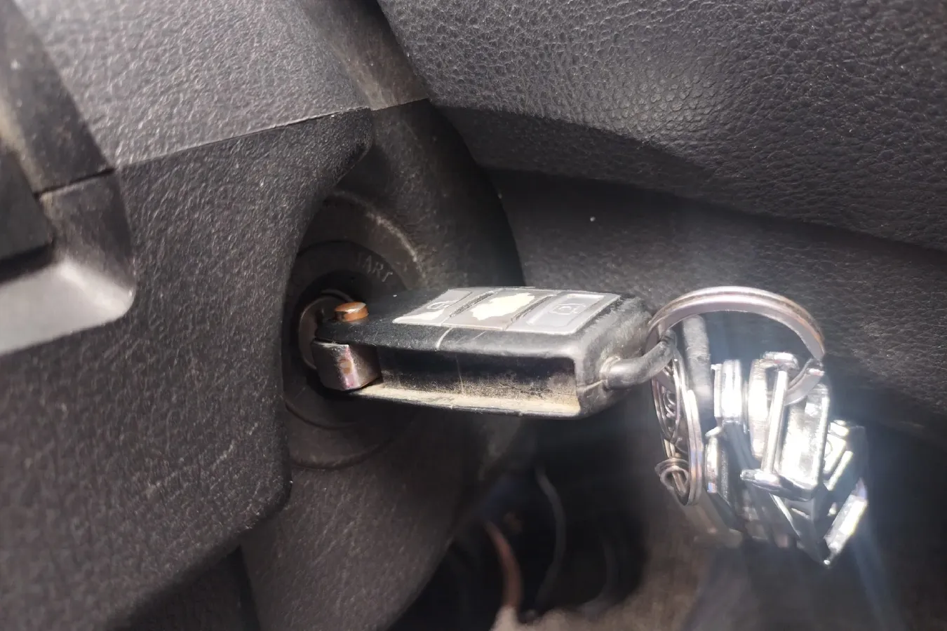 2015 DongFeng Forthing Joyear X3 1.5L 120HP L4 5MT,autocango,china used car exporter,china ev exporter,chinese used car exporter,chinese used ev exporter