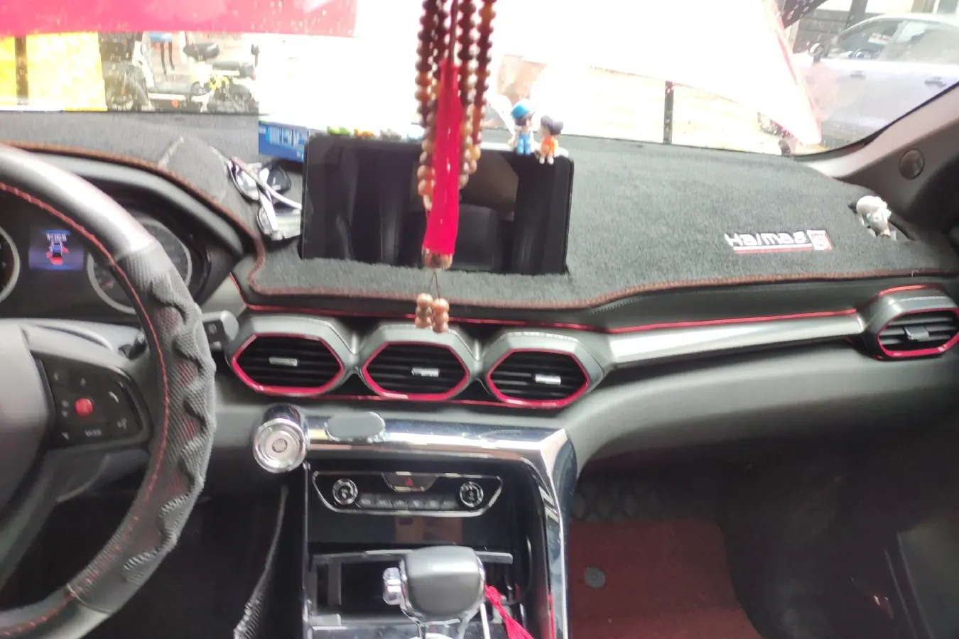 2019 HaiMa 8S 1.6T 195HP L4 6AT,autocango,china used car exporter,china ev exporter,chinese used car exporter,chinese used ev exporter