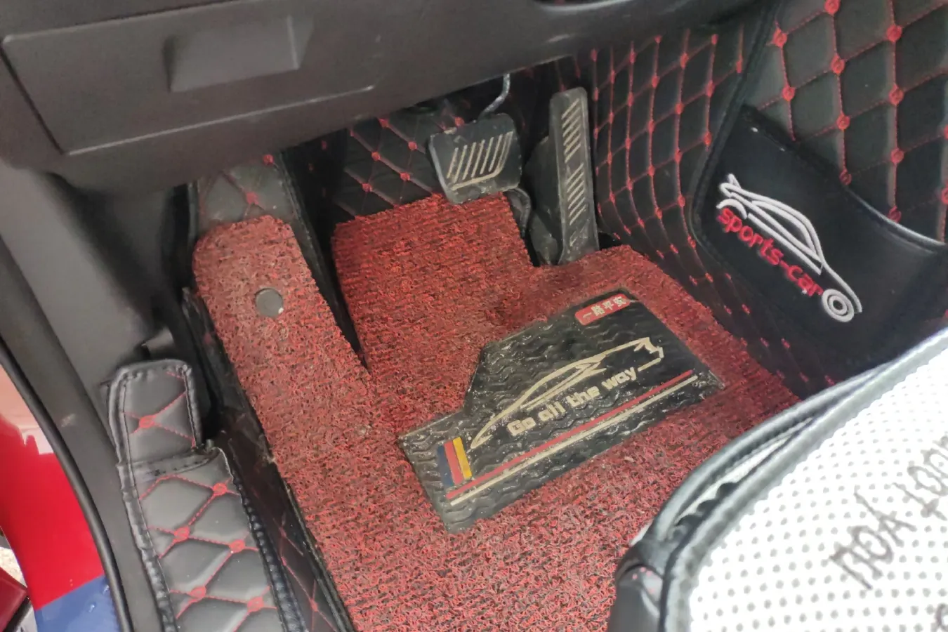 2019 HaiMa 8S 1.6T 195HP L4 6AT,autocango,china used car exporter,china ev exporter,chinese used car exporter,chinese used ev exporter