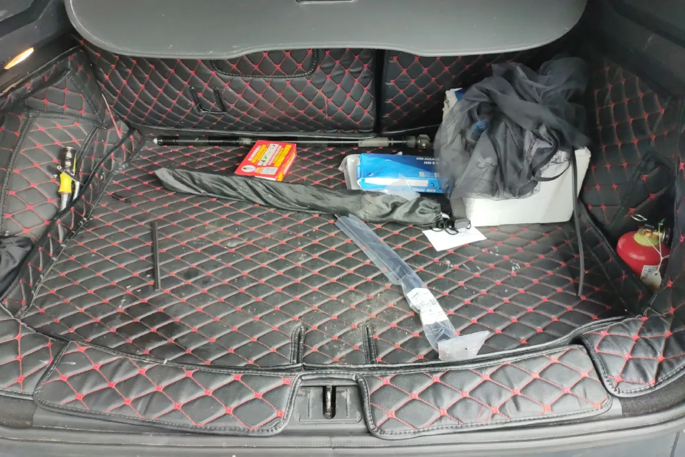 2019 HaiMa 8S 1.6T 195HP L4 6AT,autocango,china used car exporter,china ev exporter,chinese used car exporter,chinese used ev exporter