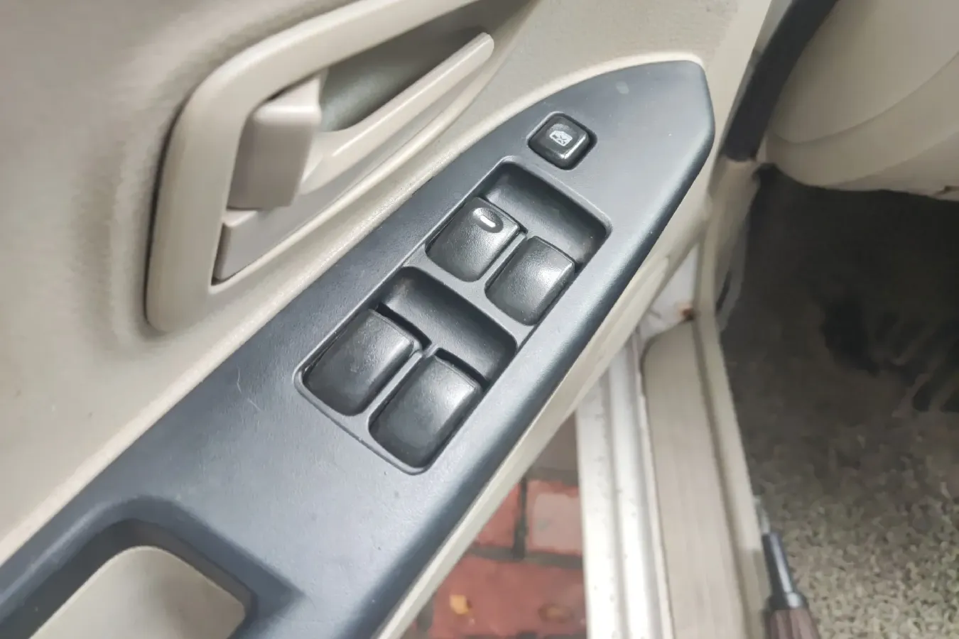 2015 Soueast V3 1.5L 120HP L4 5MT,autocango,china used car exporter,china ev exporter,chinese used car exporter,chinese used ev exporter